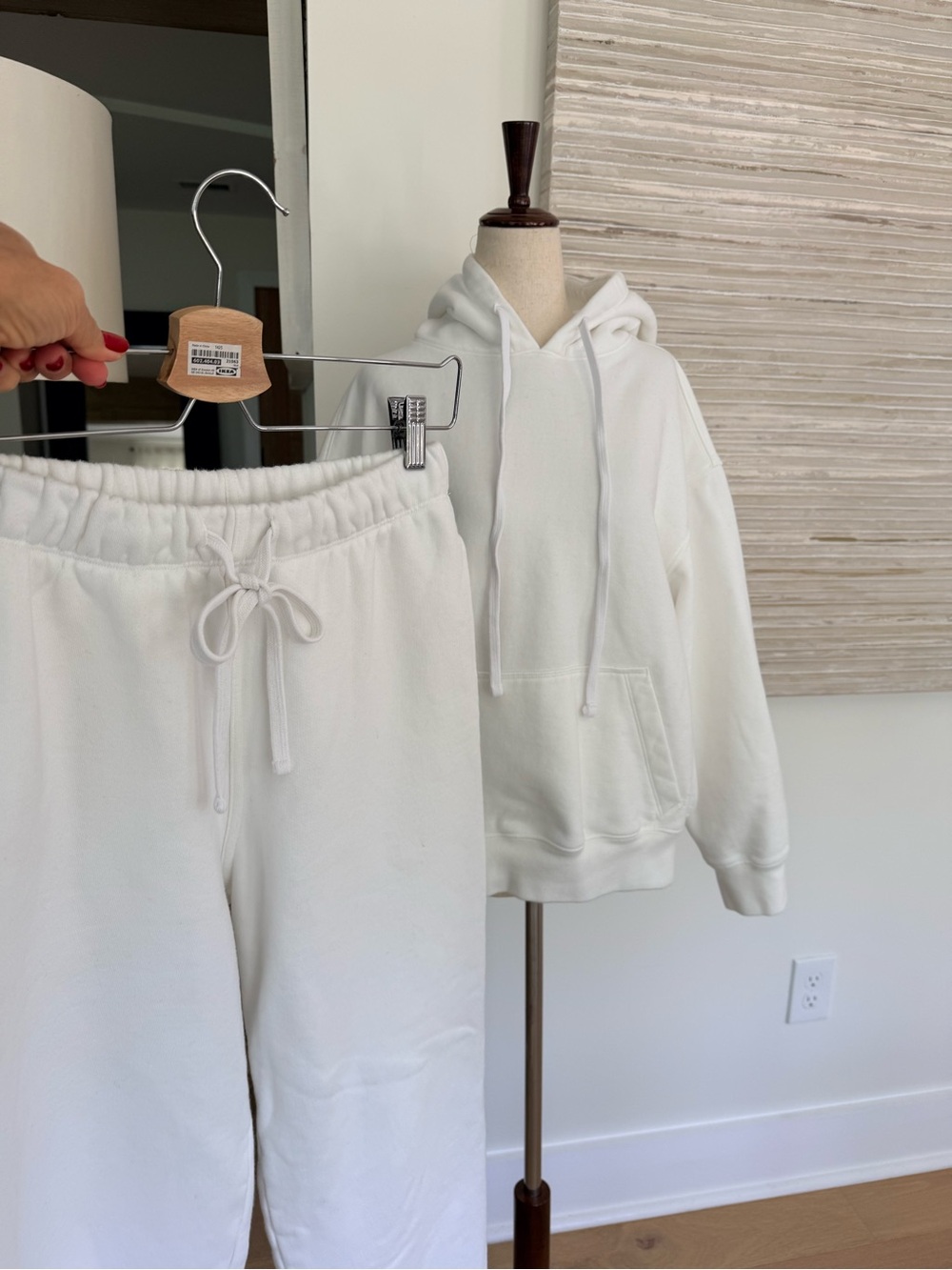 Jenni Kayne Bay Sweatshirt and sweatpants set size XS - Picture 9 of 14